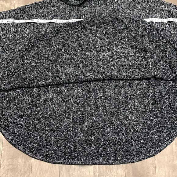 NWOT Chico’s Metallic Silver/Black Turtleneck Pullover Poncho Sweater - Picture 7 of 7